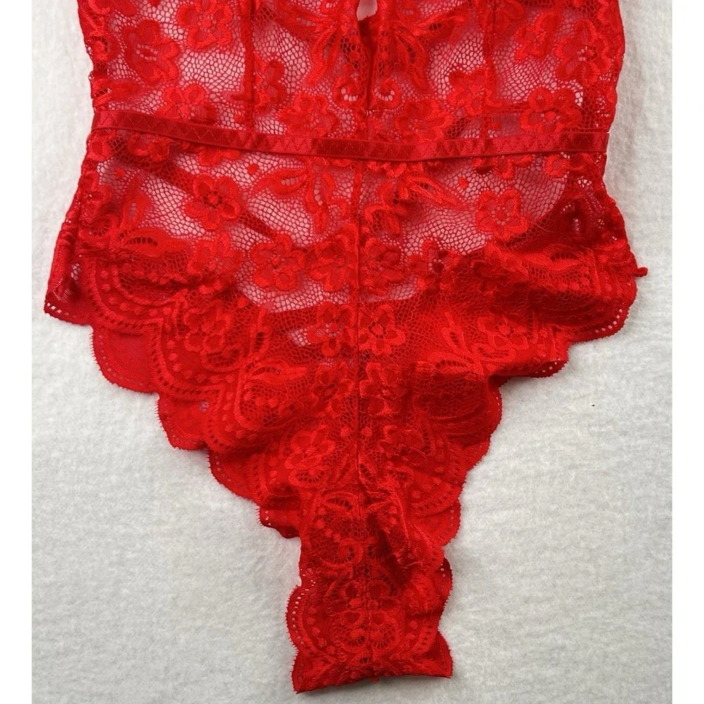 Floral Lace Halter Bodysuit‎ Plunging Neckline Low Back Adjustable Red M - Picture 4 of 14